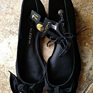 Women's Almond Toe Bow Flat shoe